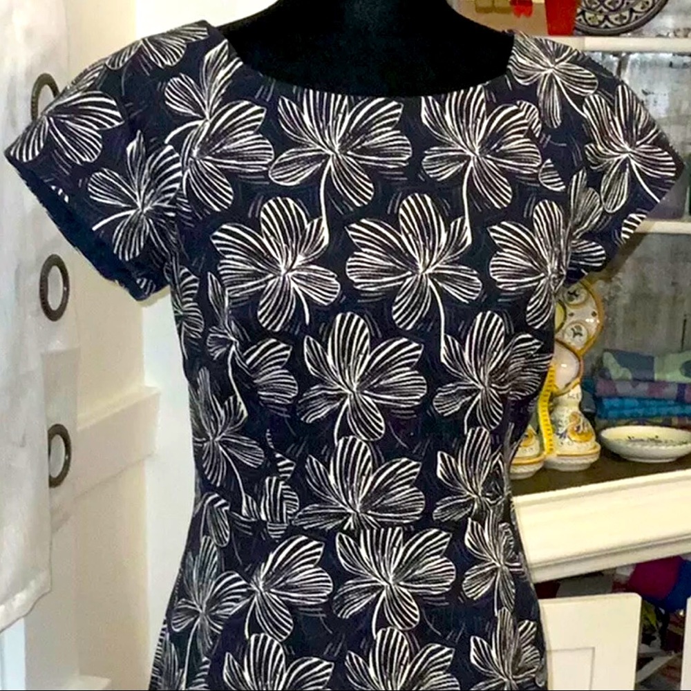 J.Crew Navy Blue size 6 floral Dress